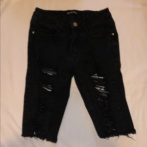 RIPPED SHORTS